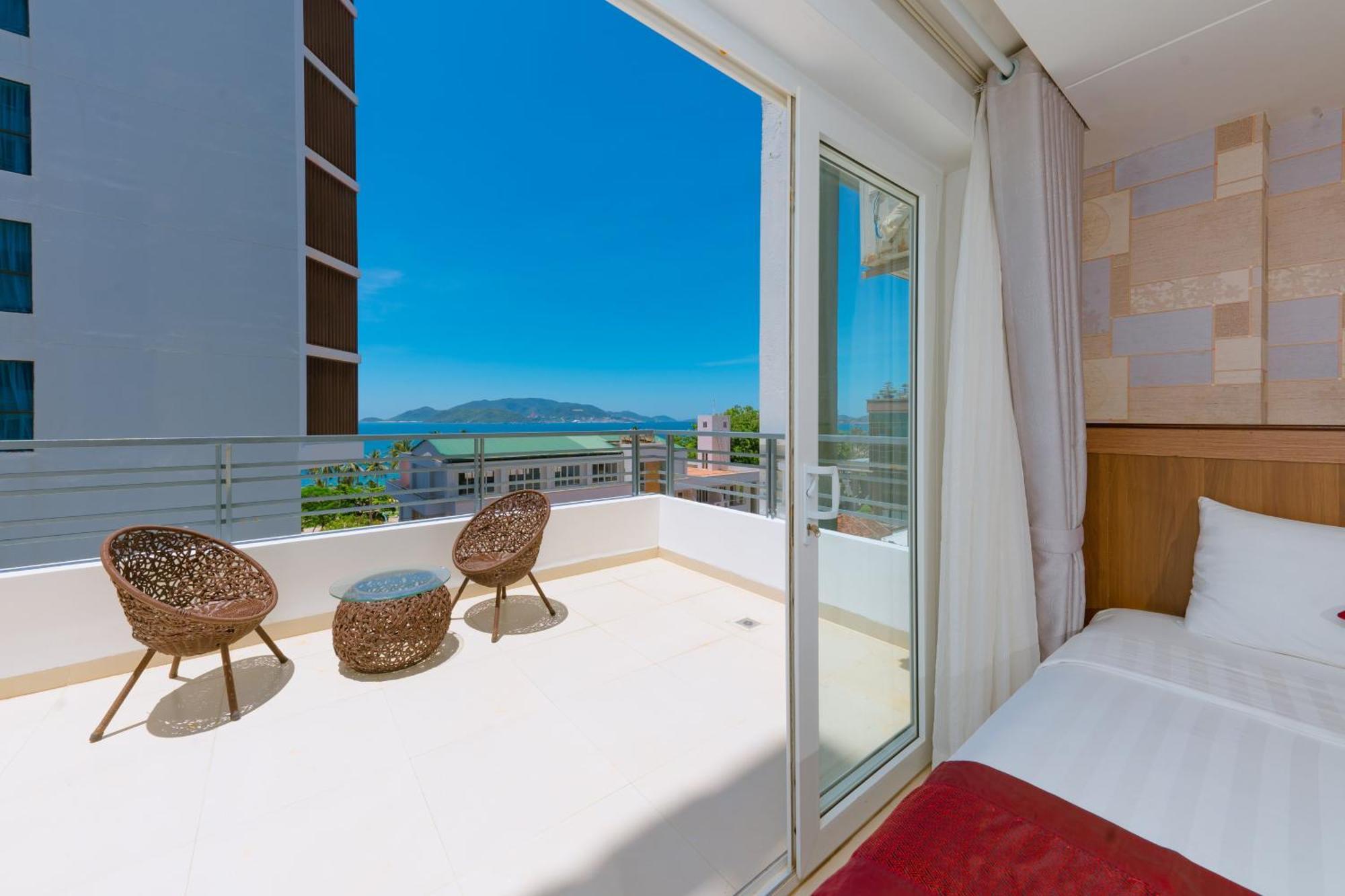 Dubai Nha Trang Hotel Managed By Ht Esterno foto